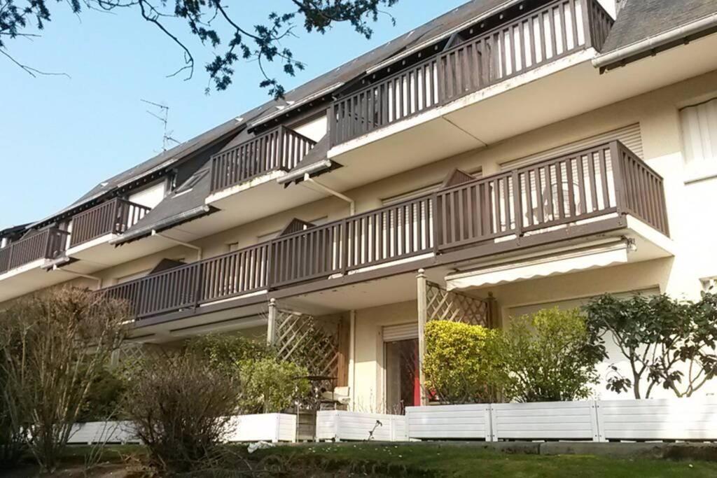 Coeur De Cabourg- Joli Studio Avec Terrasse - Apartment Luaran gambar